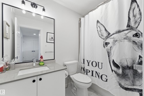 364 Genesis Villa(S), Stony Plain, AB - Indoor Photo Showing Bathroom