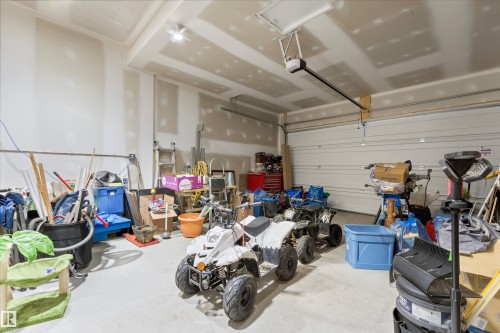 364 Genesis Villa(S), Stony Plain, AB - Indoor Photo Showing Garage