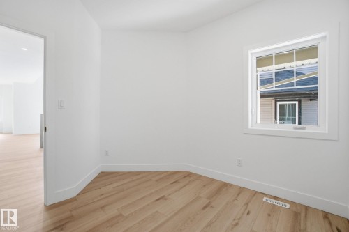 1407 Osprey Crest, Edmonton, AB - Indoor Photo Showing Other Room