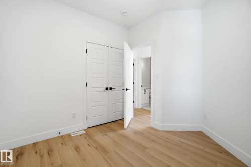 1407 Osprey Crest, Edmonton, AB - Indoor Photo Showing Other Room