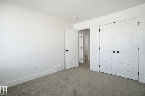 1407 Osprey Crest, Edmonton, AB - Indoor Photo Showing Other Room