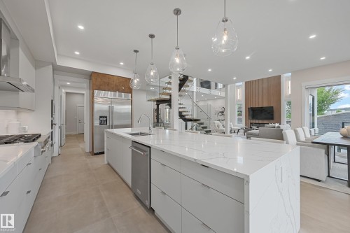 5121 Woolsey Link, Edmonton, AB - Indoor Photo Showing Kitchen With Upgraded Kitchen