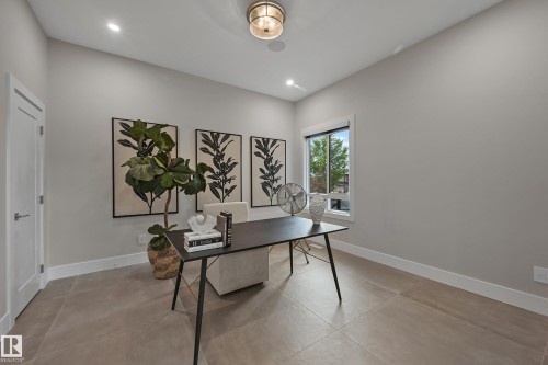 5121 Woolsey Link, Edmonton, AB - Indoor Photo Showing Other Room