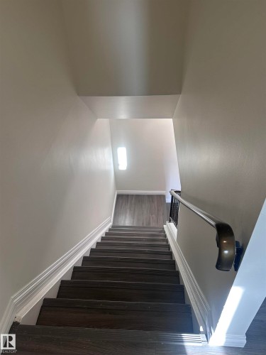 5625 137 Avenue, Edmonton, AB - Indoor Photo Showing Other Room
