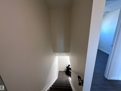 5625 137 Avenue, Edmonton, AB - Indoor Photo Showing Other Room