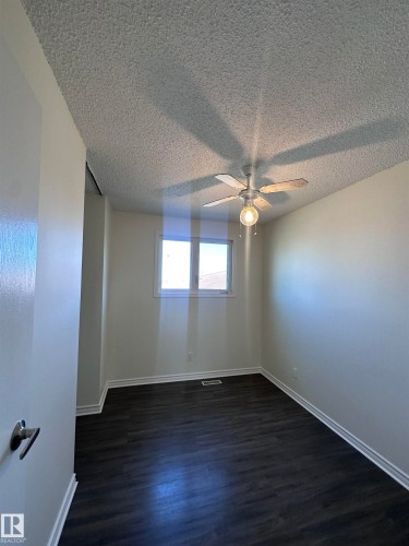 5625 137 Avenue, Edmonton, AB - Indoor Photo Showing Other Room