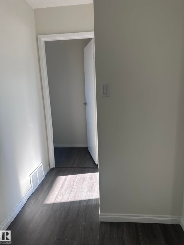 5625 137 Avenue, Edmonton, AB - Indoor Photo Showing Other Room