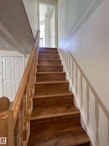 5625 137 Avenue, Edmonton, AB - Indoor Photo Showing Other Room
