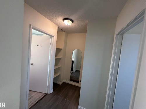 5625 137 Avenue, Edmonton, AB - Indoor Photo Showing Other Room