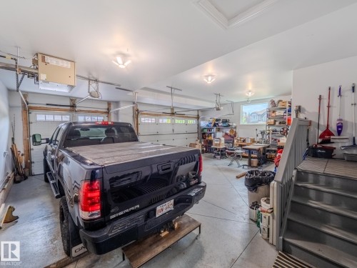 1606 Adamson Close, Edmonton, AB - Indoor Photo Showing Garage