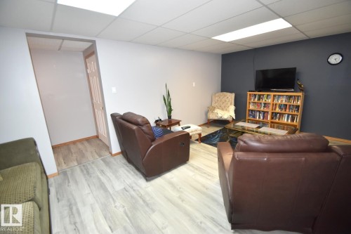 5204 1 Avenue E, Boyle, AB - Indoor