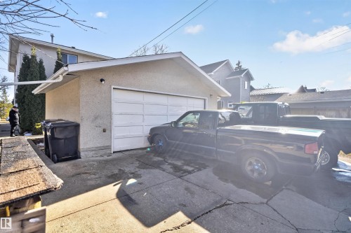 9732 75 Avenue, Edmonton, AB - Outdoor