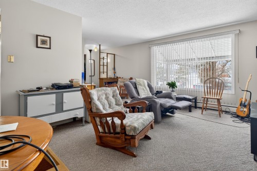 9732 75 Avenue, Edmonton, AB - Indoor