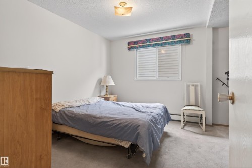 9732 75 Avenue, Edmonton, AB - Indoor Photo Showing Bedroom