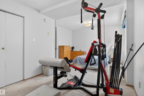 9732 75 Avenue, Edmonton, AB - Indoor Photo Showing Other Room