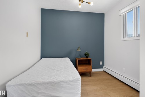9732 75 Avenue, Edmonton, AB - Indoor Photo Showing Bedroom