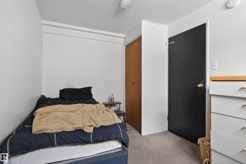 9732 75 Avenue, Edmonton, AB - Indoor Photo Showing Bedroom