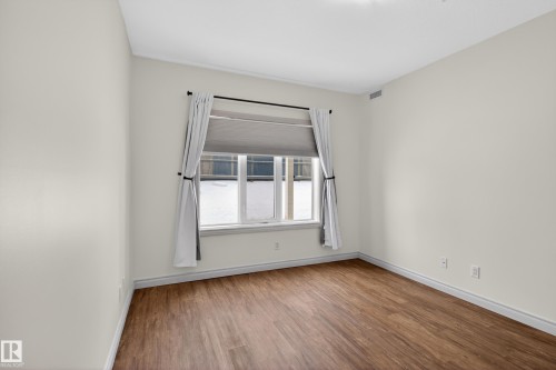 105 10121 80 Avenue, Edmonton, AB - Indoor Photo Showing Other Room