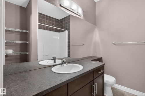 105 10121 80 Avenue, Edmonton, AB - Indoor Photo Showing Bathroom