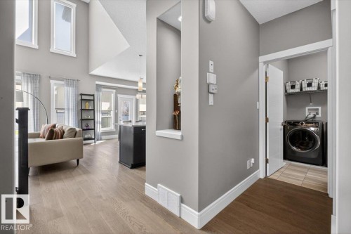 17851 8 Avenue, Edmonton, AB - Indoor Photo Showing Other Room