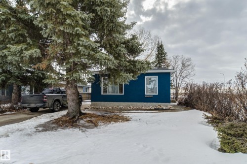 4823 10 Avenue, Edmonton, AB - Outdoor