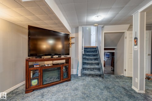 4823 10 Avenue, Edmonton, AB - Indoor