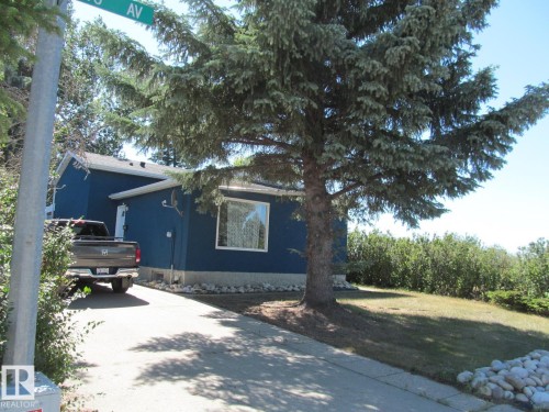 4823 10 Avenue, Edmonton, AB - Outdoor