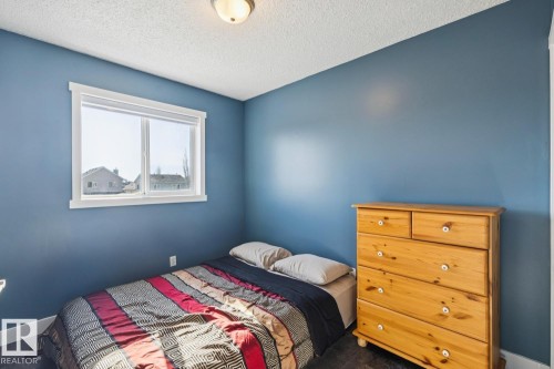 15043 132 Street, Edmonton, AB - Indoor Photo Showing Bedroom