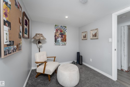 9852 86 Avenue, Edmonton, AB - Indoor