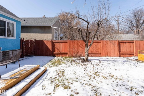 9852 86 Avenue, Edmonton, AB - Outdoor