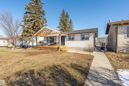 5413 52 Ave  Bonnyville Town, AB T9N 0H1