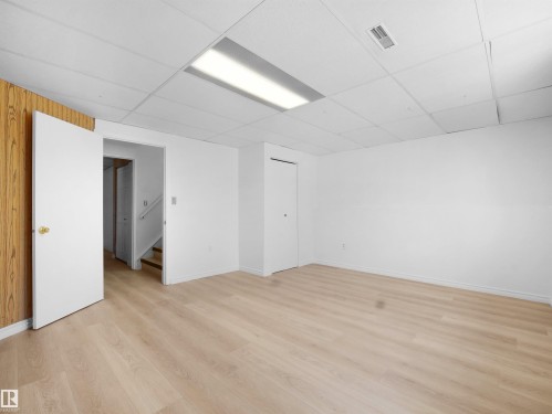 3608 33 Avenue, Edmonton, AB - Indoor Photo Showing Other Room