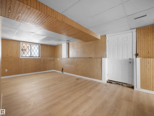 3608 33 Avenue, Edmonton, AB - Indoor