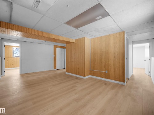 3608 33 Avenue, Edmonton, AB - Indoor