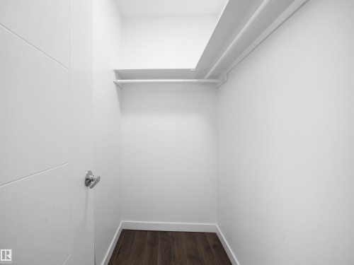 3608 33 Avenue, Edmonton, AB - Indoor With Storage