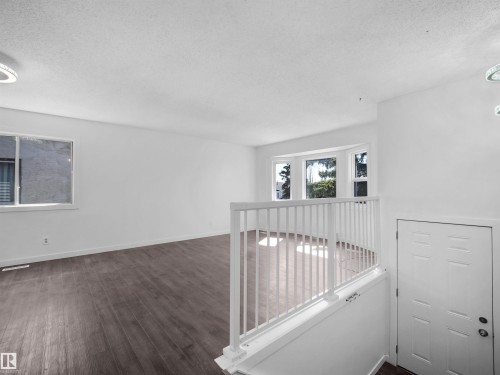 3608 33 Avenue, Edmonton, AB - Indoor