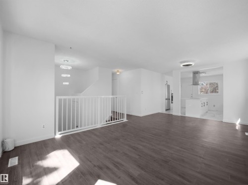 3608 33 Avenue, Edmonton, AB - Indoor Photo Showing Other Room