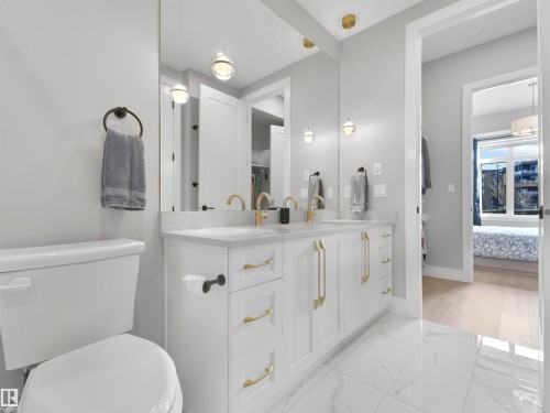101 7471 May Common, Edmonton, AB - Indoor Photo Showing Bathroom