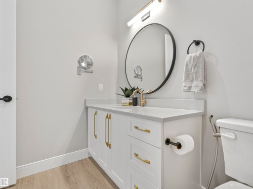 101 7471 May Common, Edmonton, AB - Indoor Photo Showing Bathroom