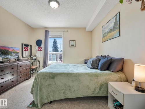 103 9120 156 Street Nw, Edmonton, AB - Indoor Photo Showing Bedroom