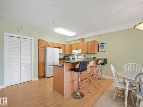 103 9120 156 Street Nw, Edmonton, AB - Indoor Photo Showing Kitchen