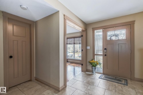 1204 Colonel Stone Avenue, Edmonton, AB - Indoor Photo Showing Other Room