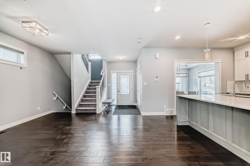 5630 Juchli Avenue, Edmonton, AB - Indoor Photo Showing Other Room