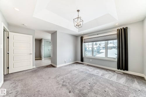 5630 Juchli Avenue, Edmonton, AB - Indoor Photo Showing Other Room