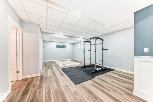 5630 Juchli Avenue, Edmonton, AB - Indoor