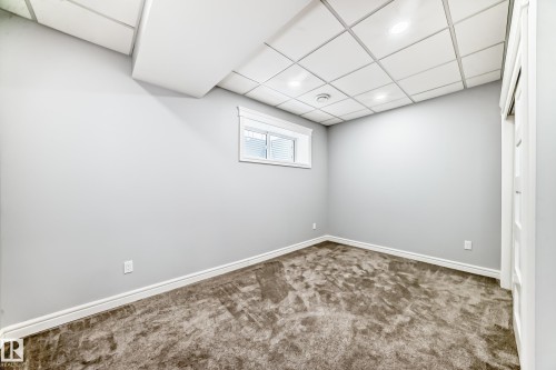 5630 Juchli Avenue, Edmonton, AB - Indoor Photo Showing Other Room