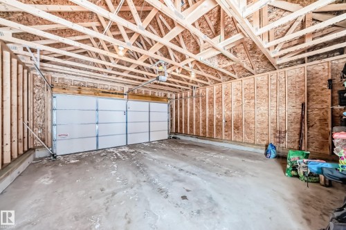 5630 Juchli Avenue, Edmonton, AB - Indoor Photo Showing Garage