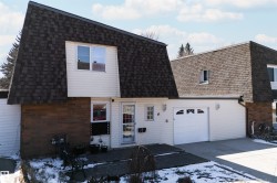 11 GREENFIELD Estates St. Albert, AB T8N 2G2