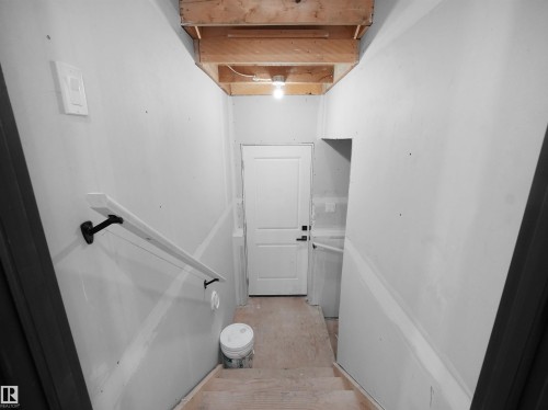 9312 183 Avenue, Edmonton, AB - Indoor Photo Showing Other Room