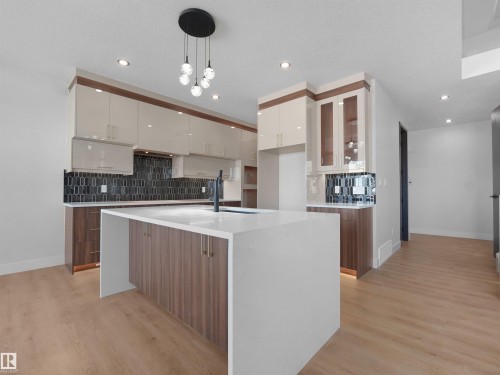 9312 183 Avenue, Edmonton, AB - Indoor Photo Showing Kitchen With Upgraded Kitchen